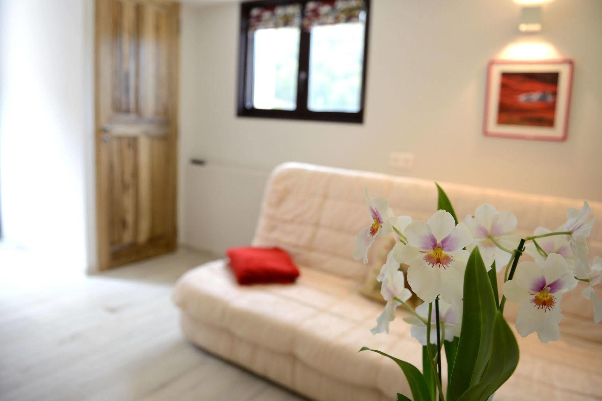 Mas De Carabelle Bed & Breakfast La Roque-Alric Luaran gambar